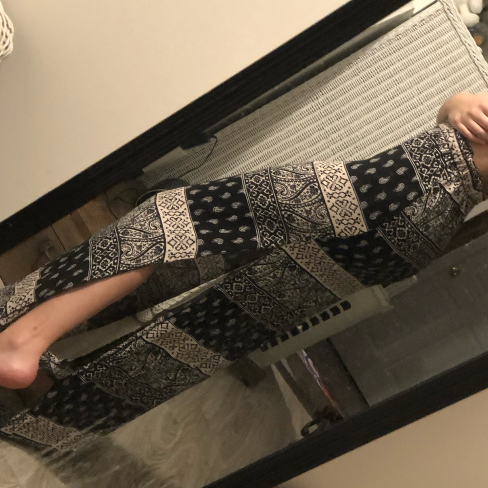 TJ Maxx beige and black Size XS Maxi Skirt